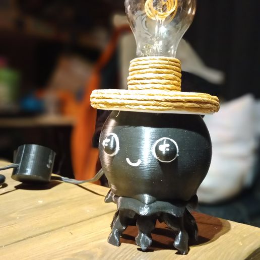 Cute candle / jellyfish lamp holder 3D model