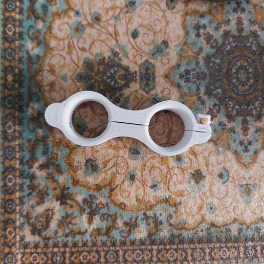 20250331_162600.jpg Fingers cuffs