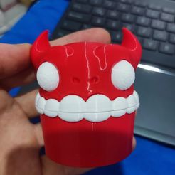 IMG_20230911_202838.jpg STL file Diablo Grinder (Grinder) with storage space・3D printer model to download