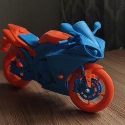 jWB8TQuYliM.jpg STL-Datei Yamaha R1 Motorrad (2012)・Design zum Herunterladen und 3D-Drucken