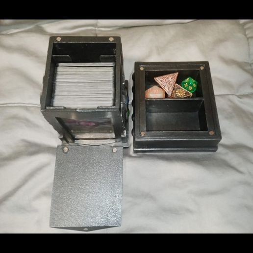 3.jpg Buster Sword Inspired Commander Box