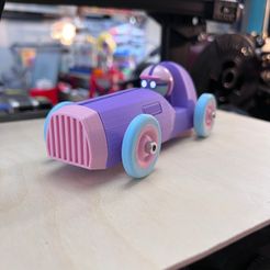 Course d'enfants en caisse à savon