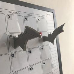 bat.jpg Batarangs magnets