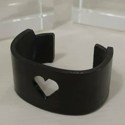 z5hAQPtmTOmHesn3c7Yt8A.jpg Free STL file Hug bracelet・3D printing design to download