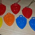 20151010_154437.jpg Значки Paw Patrol