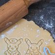 462567505_1757394068360027_2723303994723752802_n.jpg Pikachu cookie cutter Pilot cabin crew