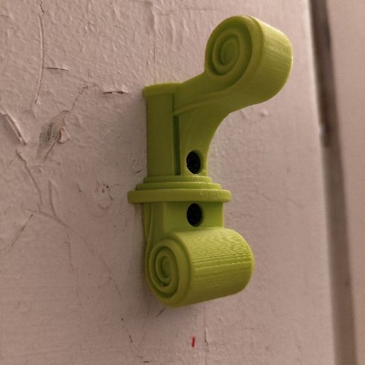 photo_2025-09-01_00-38-47.jpg Gancho de pared Zeus