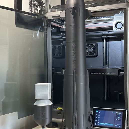 Neutron-with-deployed-legs-and-closed-fairing.jpg 1/100 Rocketlab Neutron Rocket