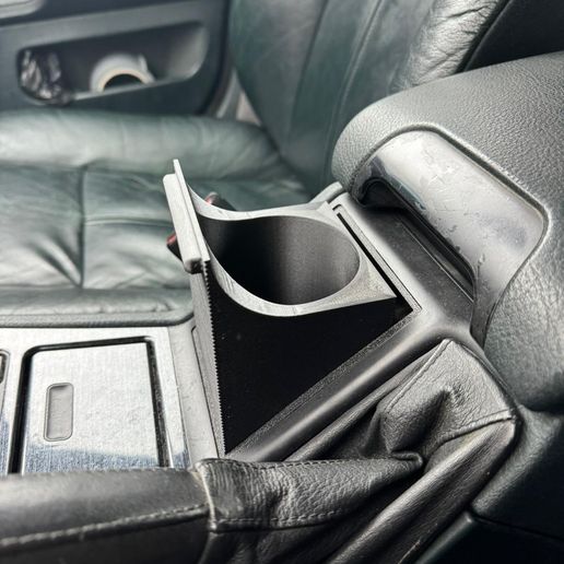 BMW cup holder e39 - 3D model önizlemesi