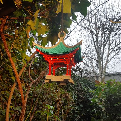 20230113_110251.jpg Mangeoire d'oiseaux en forme de temple aérien japonais