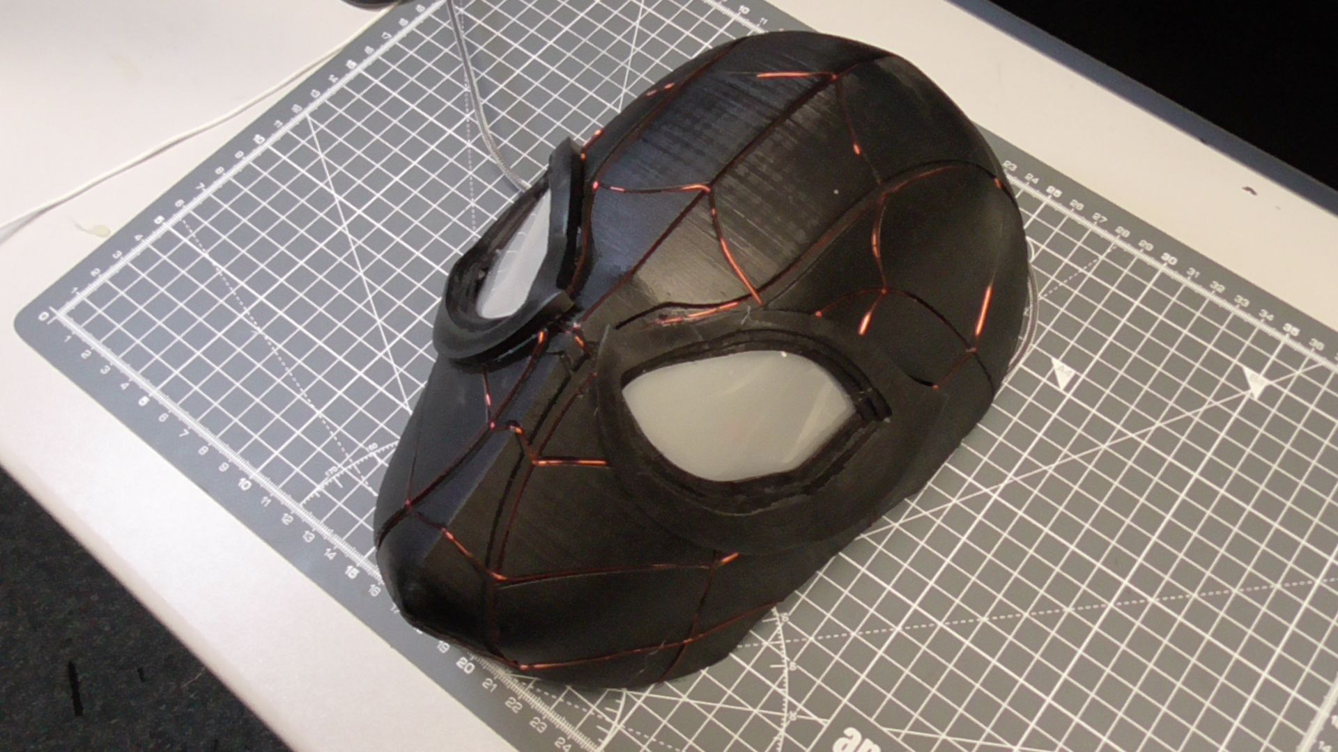 Free 3D File Spider-Man Mask・Object To Download And To 3D Print・Cults