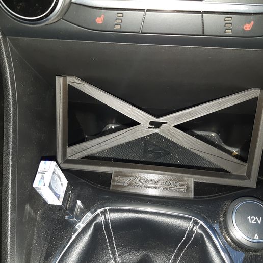 STL file Mobile Phone Holder Ford fiesta ST samsung a8 with shell・3D printer design to download