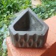 planter_with_no_paint.jpg Triangle Concrete Planter Mold - Indented