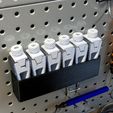 20191121_183221627_iOS_2.jpg Бесплатный STL файл Pegboard Holder for Mini Sanding Wedges・Идея 3D-печати для скачивания