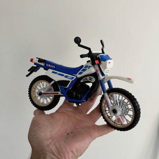 🏍️ YAMAHA DT SCALE TOY・ STL File for 3D printing・Cults