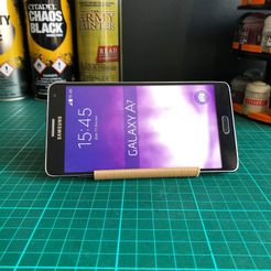 86810596_1112151722453319_9169042465791934464_n.jpg Fichier STL gratuit Support pour téléphone・Modèle imprimable en 3D à télécharger
