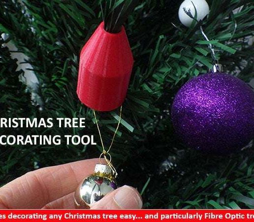 7211aed1f4cf5e977165e70e78406093_display_large.jpg Christmas Tree Decorating Tool