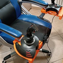 WhatsApp-Image-2023-05-17-at-13.27.56.jpeg Thrustmaster HOTAS X T.FLIGHT chair clamp adaptor