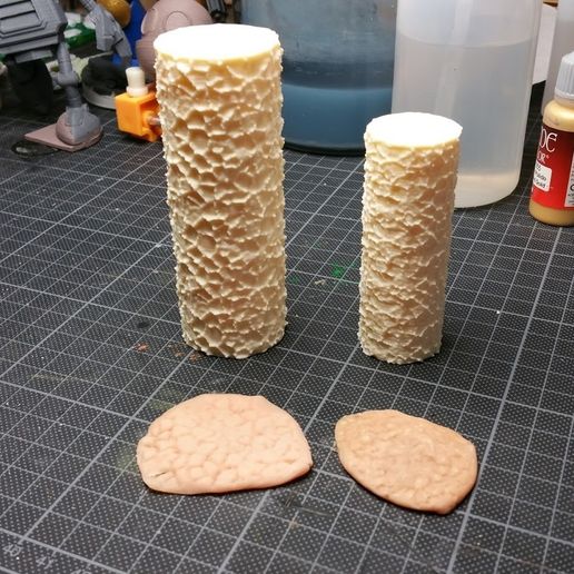 cobble1.jpg Cobblestone roller for clay