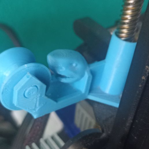 tiburon_bouden1-1.jpg ENDER 3V2 ENDER SHARK FILAMENT GUIDE