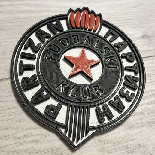 9b5f67d7-a788-44fa-8f36-7993db8deb36.jpeg FK Partizan logo emblem