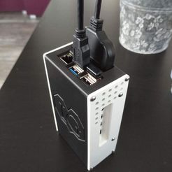 IMG_20211026_162904_1.jpg Free 3D file Raspberry Pi 4 case with 2.5 HDD(SSD) mount・Template to download and 3D print