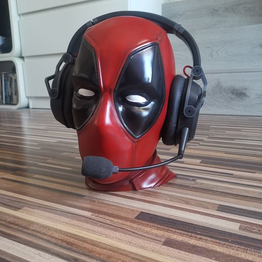 IMG_20220416_151222.jpg Deadpool Headphone