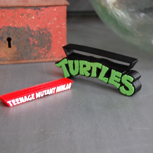 DSC_0400.JPG Logo de las Tortugas Ninja Adolescentes Mutantes