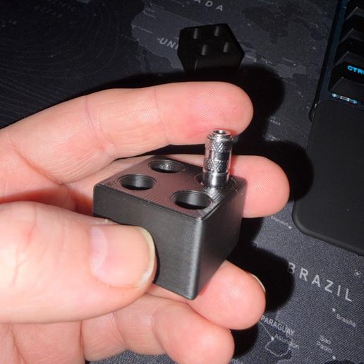 block for lesu quick couplers