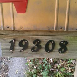 IMAG1675.jpg House/Mailbox numbers