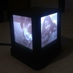 WhatsApp_Image_2018-12-14_at_20.18.30_3.jpeg Free STL file Lampara lithopanes 80mm x 80mm・3D printing model to download