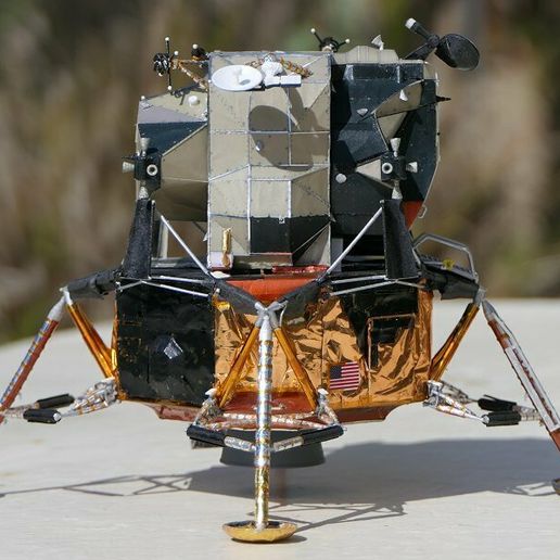 064d.jpg 1/48 - Apollo Lunar Module