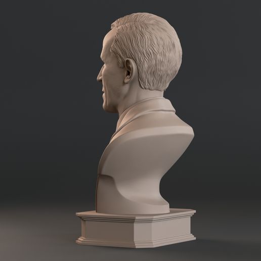 009.jpg J.R.R. Tolkien Bust Sculpture – 3D Printable Model