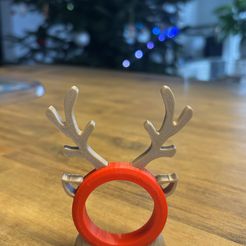 tempImagecme3YB.jpg Christmas reindeer napkin ring