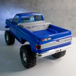 DSC02050.jpg Archivo STL Cruz caja de herramientas cama para Traxxas TRX-4M Chevrolet K10 High Trail 1:18・Modelo de impresión 3D para descargar