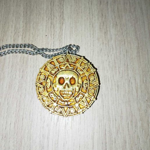 Medallion ( Pirate Aztec style )