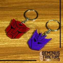 TRANSFORMERS_1.jpg KEYCHAIN TRANSFORMERS AUTOBOTS AND DECEPTICONS