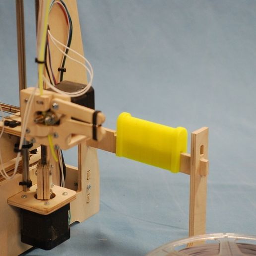 DSC_0007_display_large.JPG RP9 Filament holder