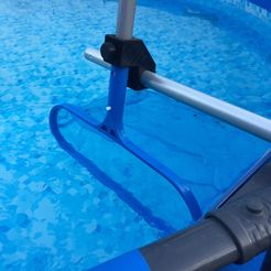 001_Poolhalterung.jpg Archivo 3D gratis Skimmer de piscina Bestway en el portavasos・Objeto para impresora 3D para descargar, JoeJoe88