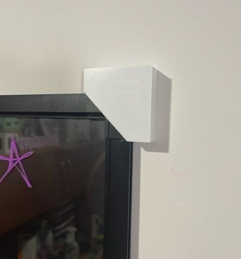 177e318a-3cd1-45bc-8852-5393172ed6c1.jpg Whiteboard/Frame Mounting Brackets