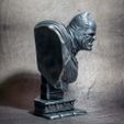 1000X1000-batman4-005-1.jpg Le buste du chevalier noir (fan art)