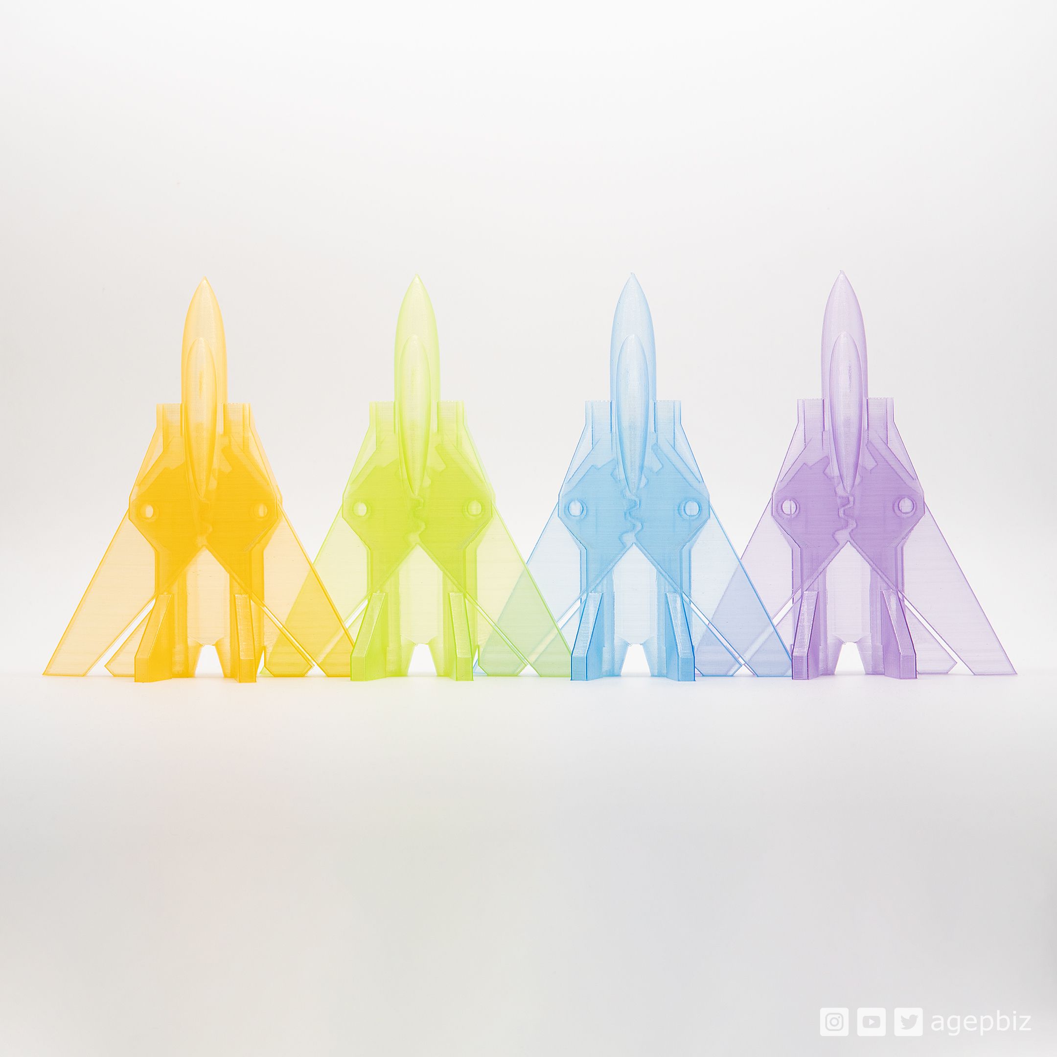 jet_fighter_clear_instagram_agepbiz.jpg Free STL file Surprise Egg #6 - Tiny Jet Fighter・Template to download and 3D print, agepbiz