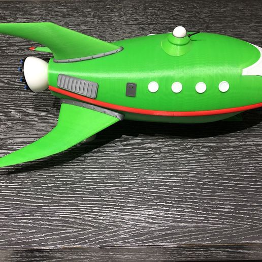 IMG_4342.jpg Futurama planet express ship model