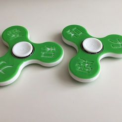 uimH4SlxEHU.jpg Spinner con caracteres 力 愛 和