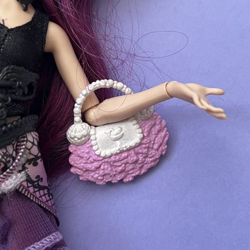 IMG_9282.jpeg Ever After High Basic/First Chapter Duchess Swan doll bag replacement