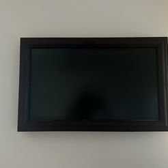 IMG_5429.jpg Free 3D file Monitor Picture Frame For A Old Monitor Panel・3D printing design to download