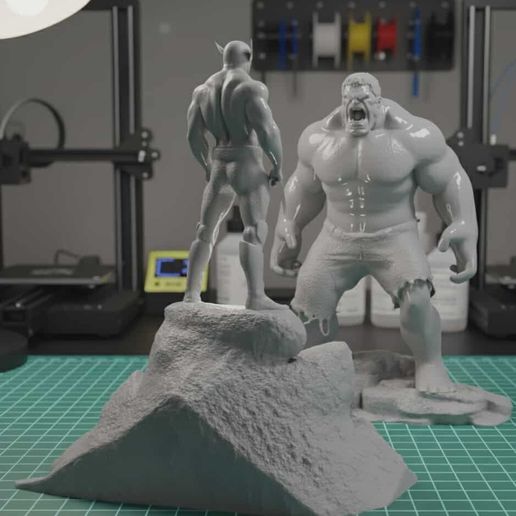b4d3a817.jpg Wolverine vs Hulk DIORAMA - sem cortes