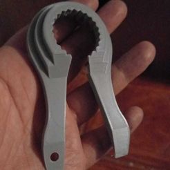Free STL file Smart One Handed Bottle Opener 🍾・Object to download and to  3D print・Cults
