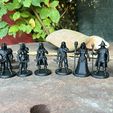 bundle-with-figurines-and-counters.jpg DND Figurine tabletop & Counter bundle
