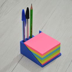 EssentialStickyNotesHolder_01.jpg Free STL file Essential Desk Sticky Notes + Pen Holder・3D printer model to download